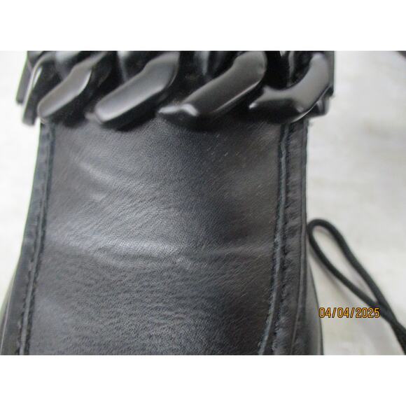 USED Madden Girl Women's Hoxtonn Slip on, Black  -Size 7 M - Picture 6 of 9